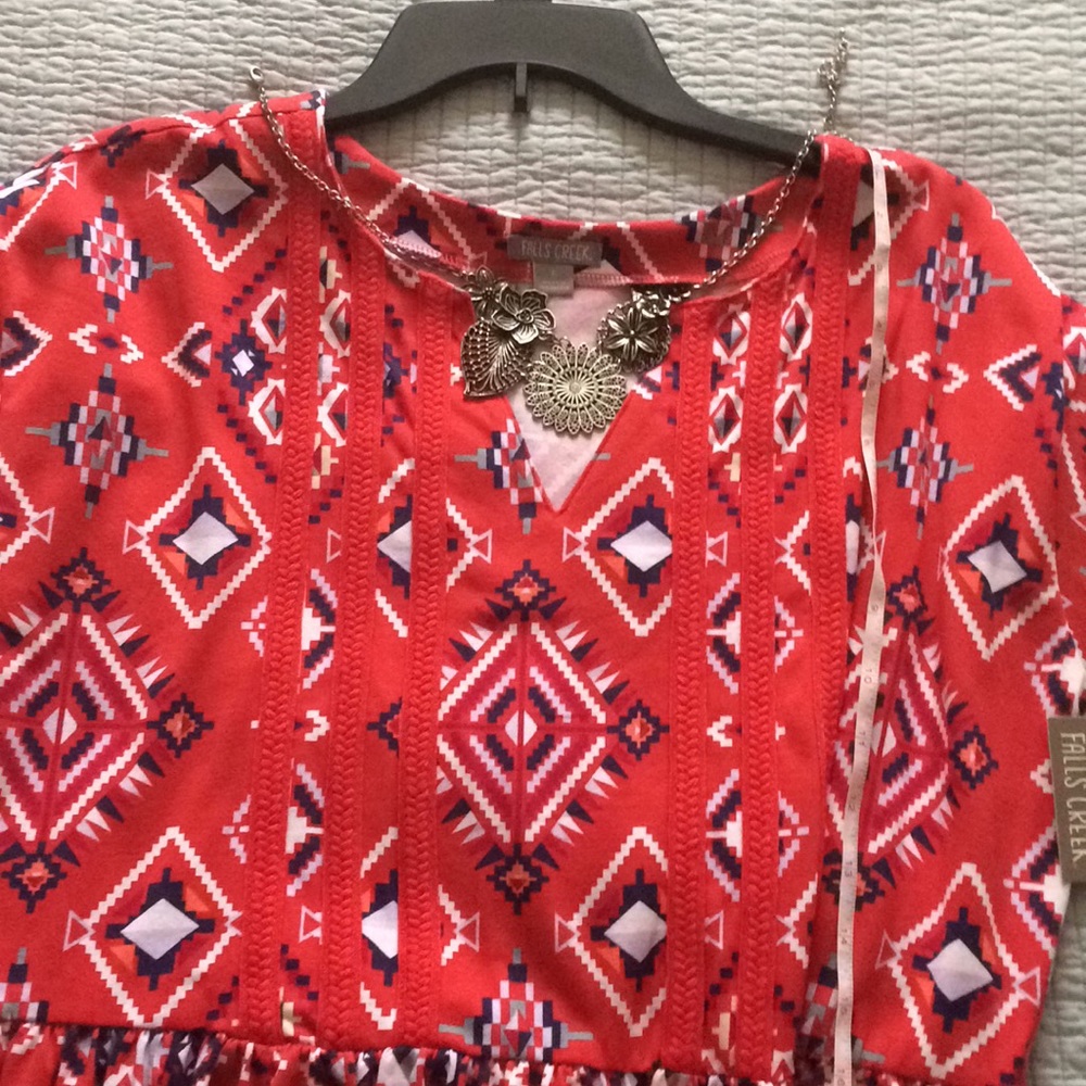 Falls Creek Red 👗 Dress size large.